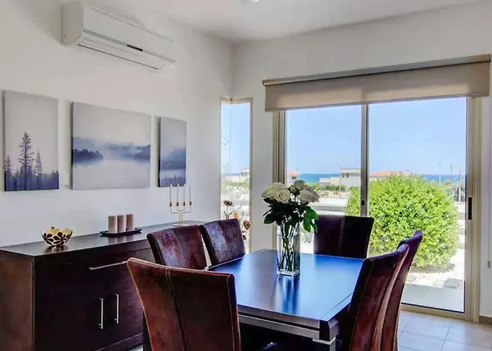 Sea Breeze Hideaway * Lachi