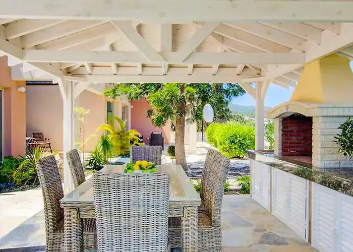 Vila Sea Breeze Hideaway Lachi